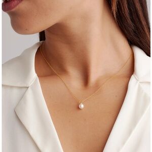 Freshwater Cultured Pearl Pendant Necklace